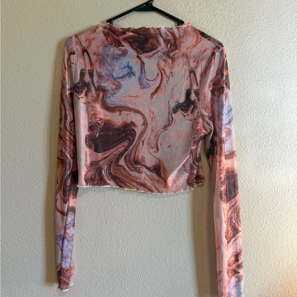 SHEIN Marble Swirl Long Sleeve Crop Top